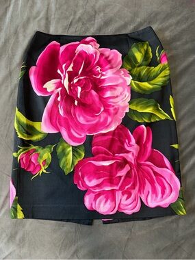 Talbots Black Pencil Skirt with Bold Pink Floral Print Size 12